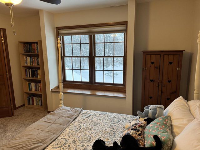 1270 McMahon Drive, Sun Prairie, WI 53590