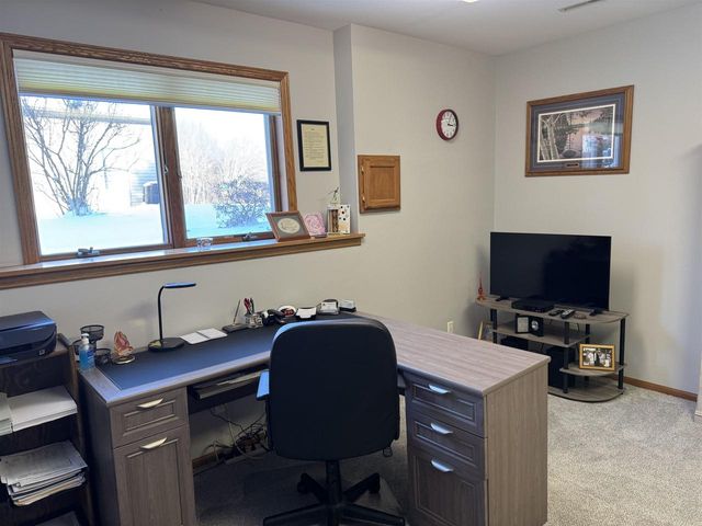 1270 McMahon Drive, Sun Prairie, WI 53590