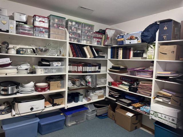 1270 McMahon Drive, Sun Prairie, WI 53590