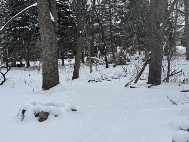 1270 McMahon Drive, Sun Prairie, WI 53590