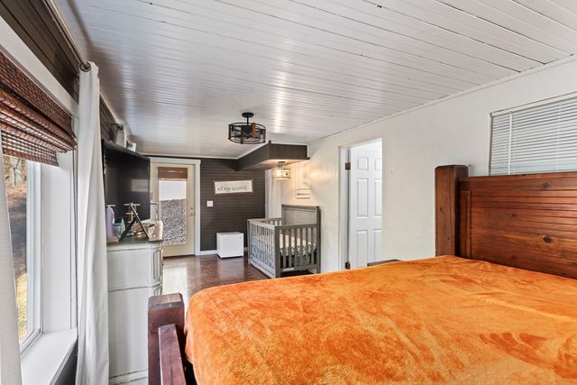 261 Shuler Mountain Road, Murphy, NC 28906