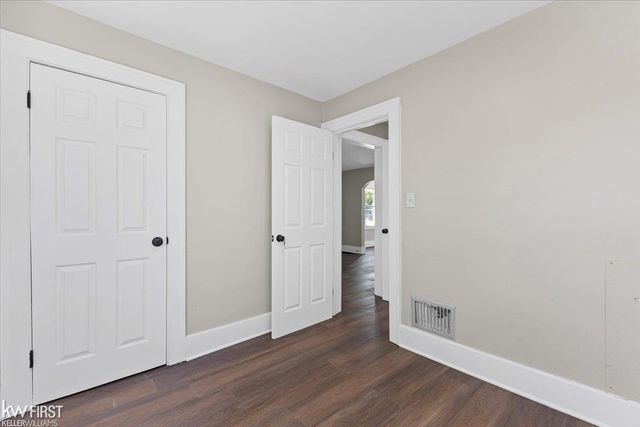 920 Premont Avenue, Waterford, MI 48328