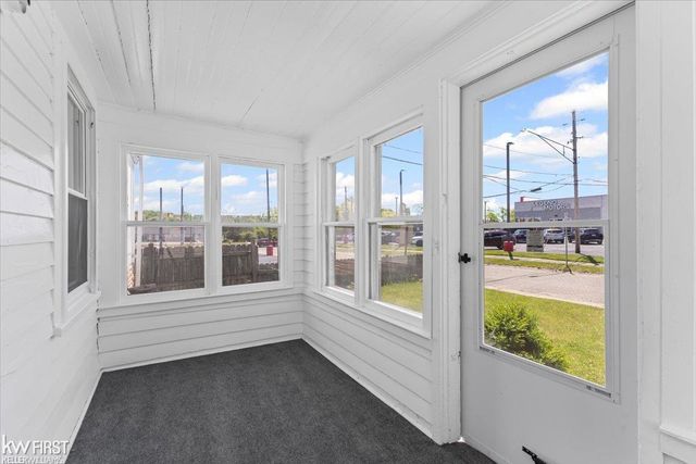 920 Premont Avenue, Waterford, MI 48328