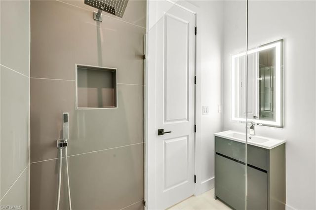 1905 29th TER, Cape Coral, FL 33914