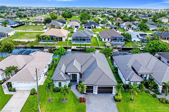 1905 29th TER, Cape Coral, FL 33914