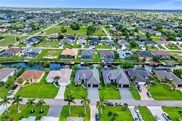 1905 29th TER, Cape Coral, FL 33914