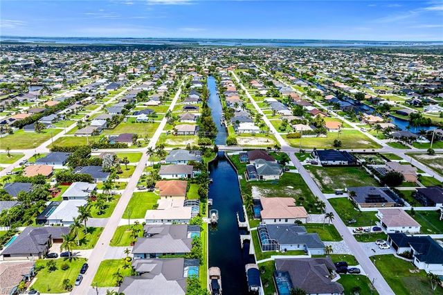 1905 29th TER, Cape Coral, FL 33914