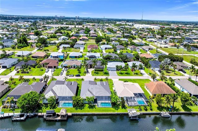 1905 29th TER, Cape Coral, FL 33914