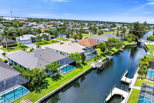 1905 29th TER, Cape Coral, FL 33914