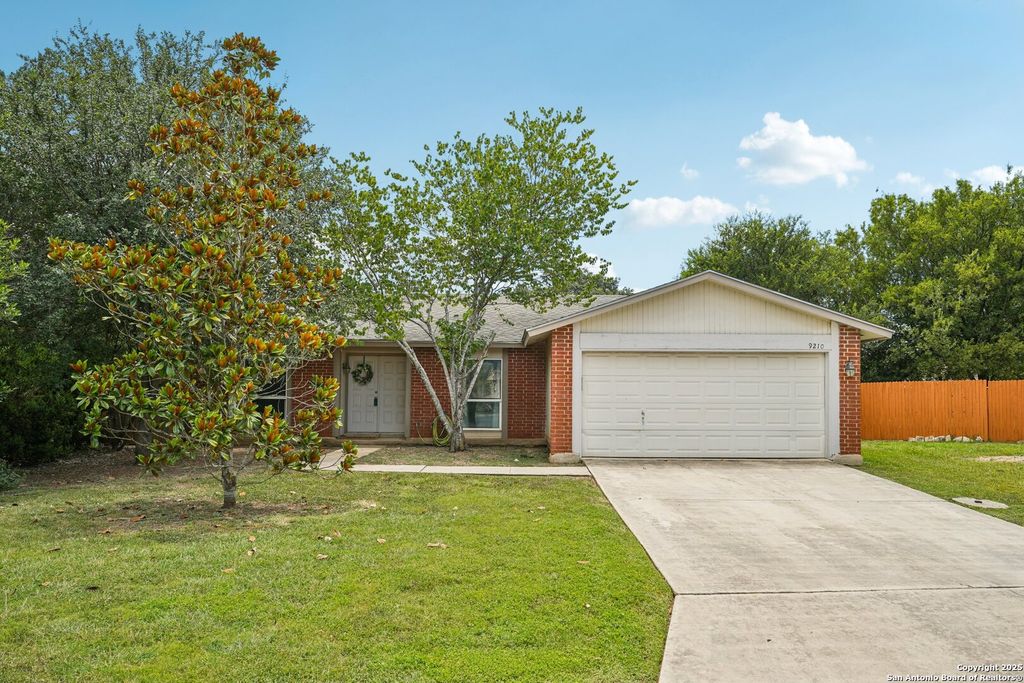 9210 Valley Haven, San Antonio, TX 78250
