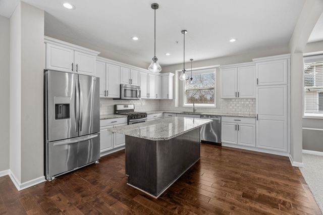 8148 Magnolia Lane N, Maple Grove, MN 55369