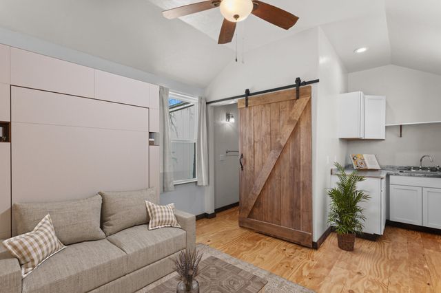 624 County Road 3737, Bridgeport, TX 76426