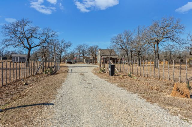 624 County Road 3737, Bridgeport, TX 76426