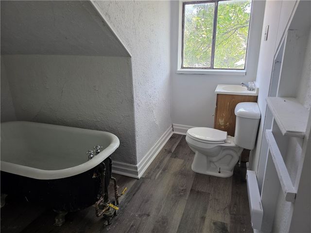 726 E 9th Ave, Munhall, PA 15120