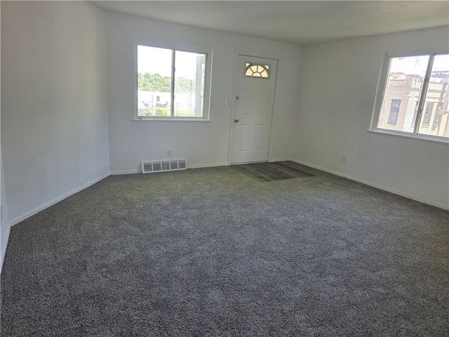 726 E 9th Ave, Munhall, PA 15120