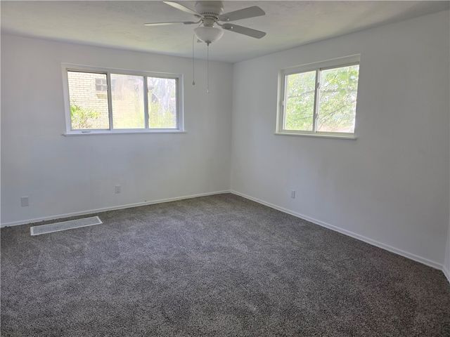 726 E 9th Ave, Munhall, PA 15120