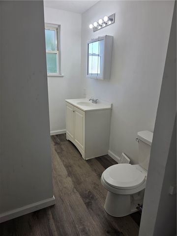 726 E 9th Ave, Munhall, PA 15120