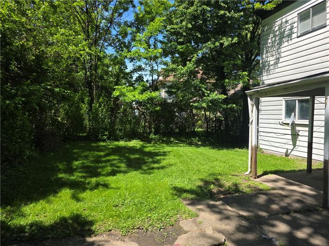726 E 9th Ave, Munhall, PA 15120