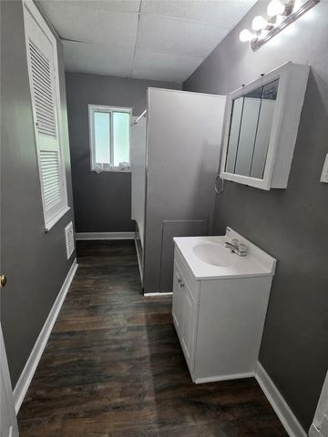 726 E 9th Ave, Munhall, PA 15120