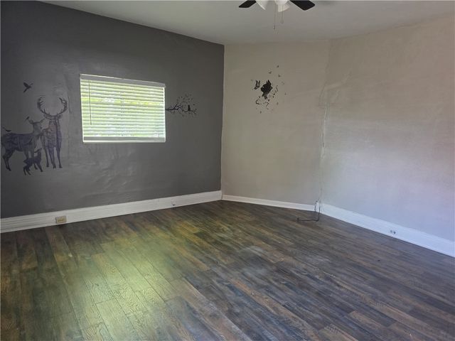 726 E 9th Ave, Munhall, PA 15120