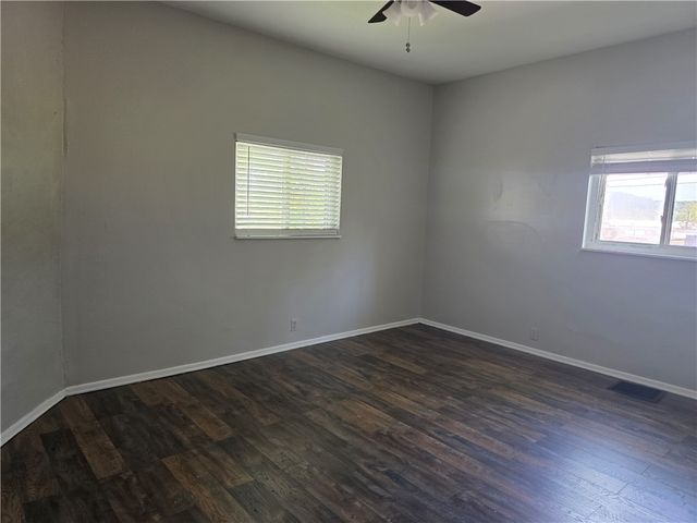 726 E 9th Ave, Munhall, PA 15120