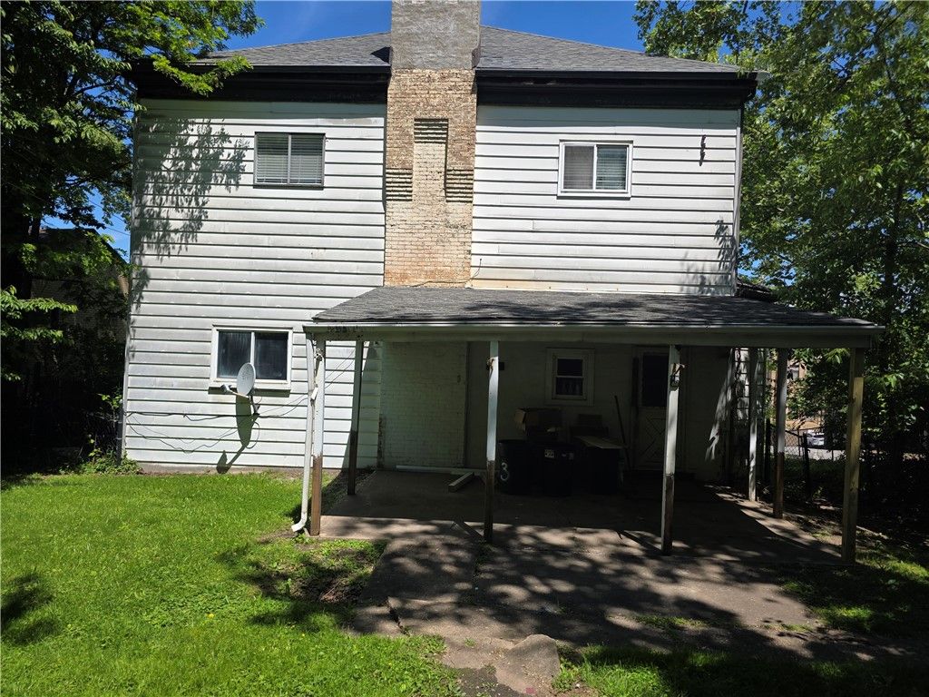 726 E 9th Ave, Munhall, PA 15120