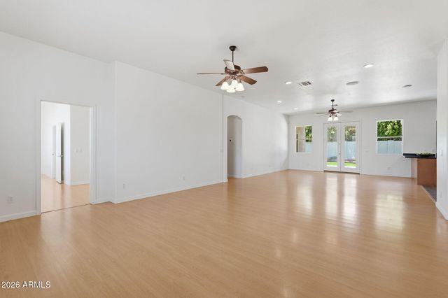 6844 E FRIESS Drive, Scottsdale, AZ 85254