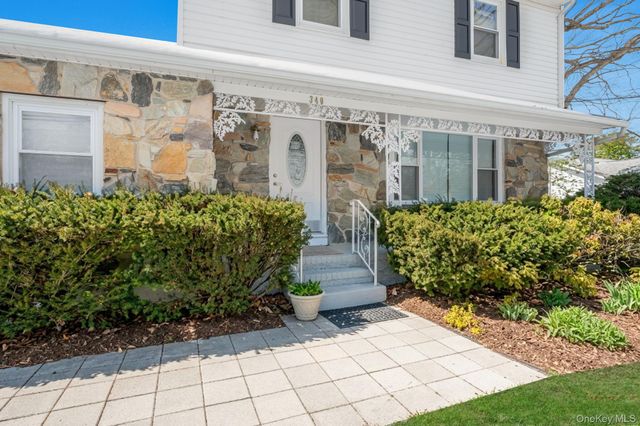 340 Westchester Avenue, West Babylon, NY 11704