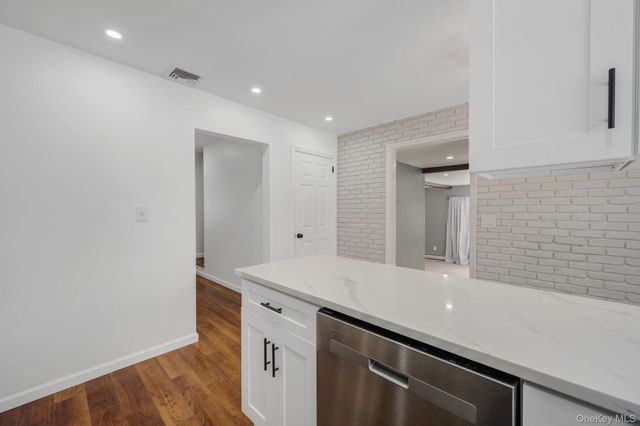 340 Westchester Avenue, West Babylon, NY 11704