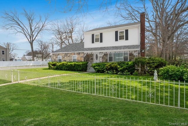 340 Westchester Avenue, West Babylon, NY 11704