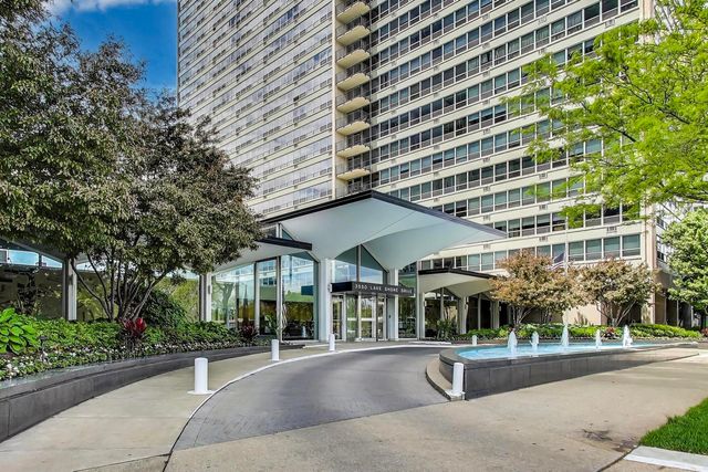 3550 N Lake Shore Drive 228, Chicago, IL 60657