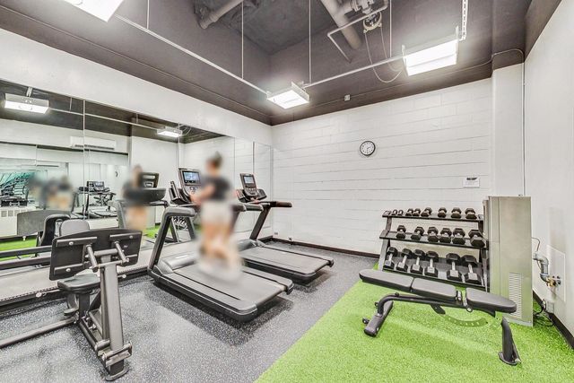3550 N Lake Shore Drive 228, Chicago, IL 60657