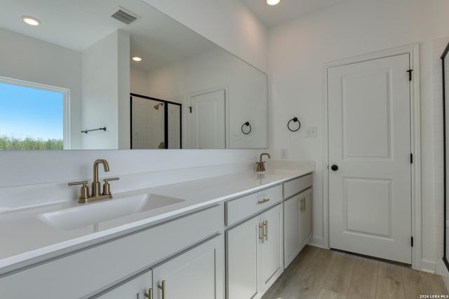 128 Peeps Ct., Adkins, TX 78101