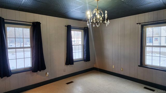 416 E Logan Street, Tecumseh, MI 49286