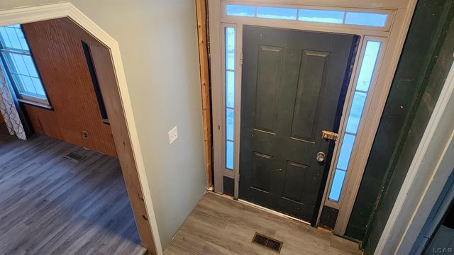 416 E Logan Street, Tecumseh, MI 49286