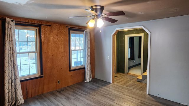 416 E Logan Street, Tecumseh, MI 49286