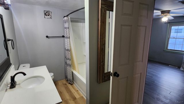 416 E Logan Street, Tecumseh, MI 49286