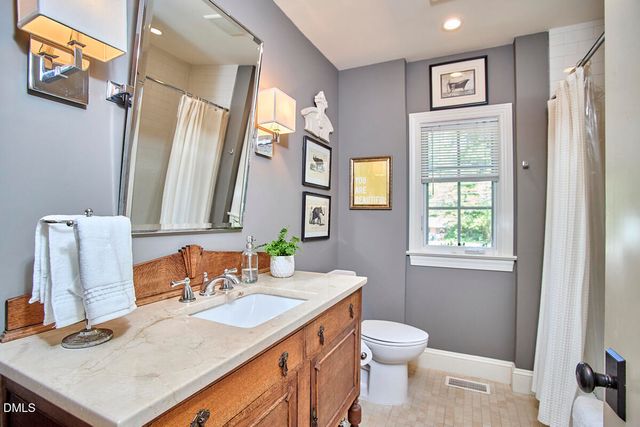 2721 Dogwood Road, Durham, NC 27705