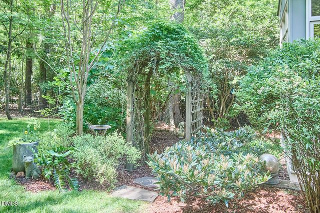 2721 Dogwood Road, Durham, NC 27705