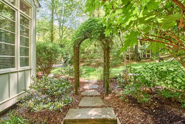 2721 Dogwood Road, Durham, NC 27705