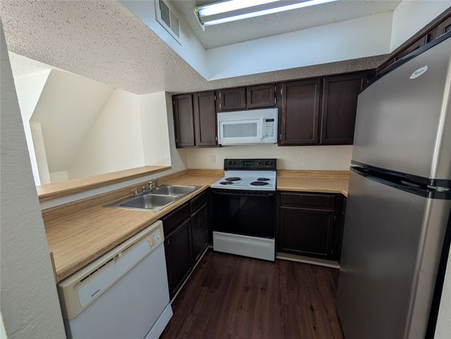 9833 Walnut Street Q201, Dallas, TX 75243