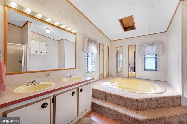 156 NORTHCREST ACRES, Lebanon, PA 17046