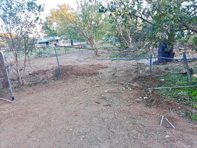 520 Munson ST, Tow, TX 78672