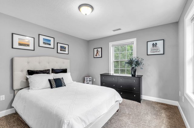 437 Porter Rd, East Longmeadow, MA 01028