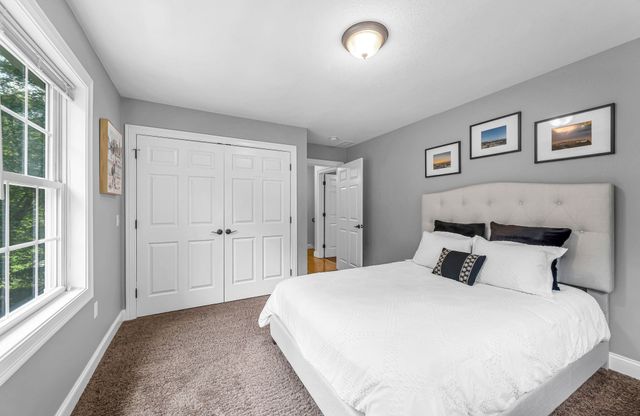 437 Porter Rd, East Longmeadow, MA 01028
