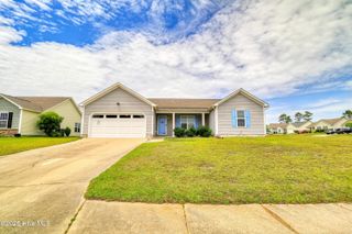 229 Red Carnation Drive, Holly Ridge, NC 28445