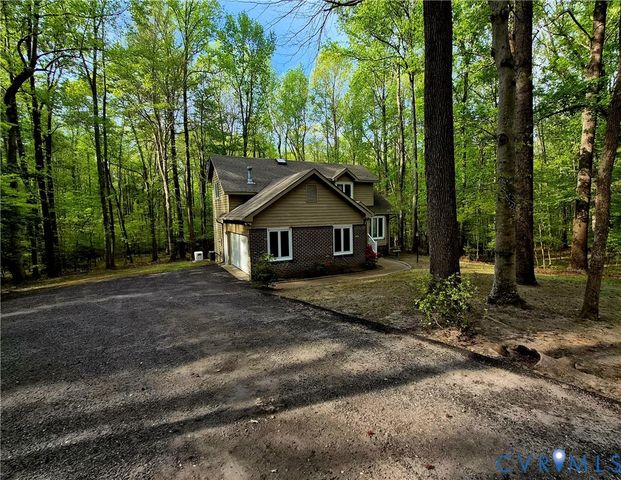 4099 Doe Run Rd, North Prince George, VA 23860