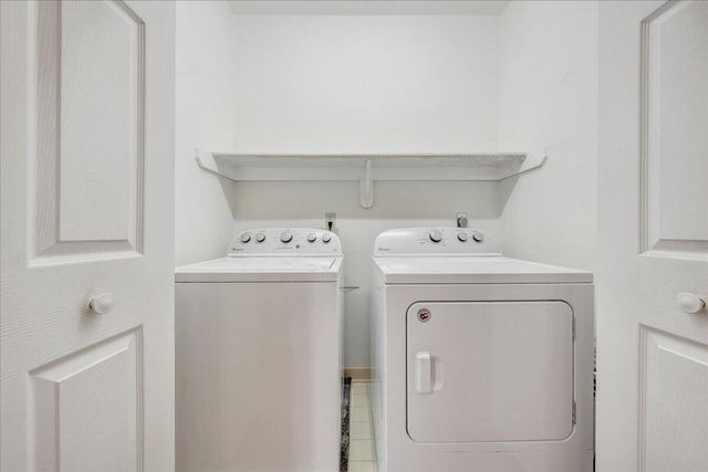 4865 Glen Ivy LN APT 208, Roanoke, VA 24018