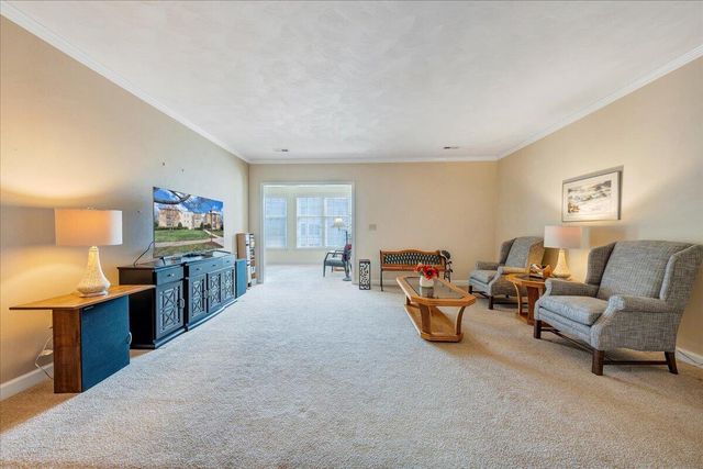 4865 Glen Ivy LN APT 208, Roanoke, VA 24018