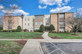 4865 Glen Ivy LN APT 208, Roanoke, VA 24018
